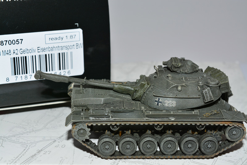 Artikel-Bild-Artitec 6870057 M48 A2 Kampfpanzer Panzer oliv Bw H0 Eisenbahntransport